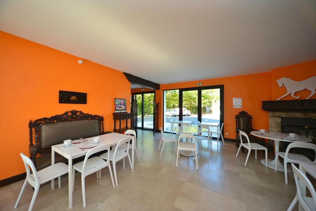 Logis - Hotel Restaurant La Mire Vierzon Kültér fotó