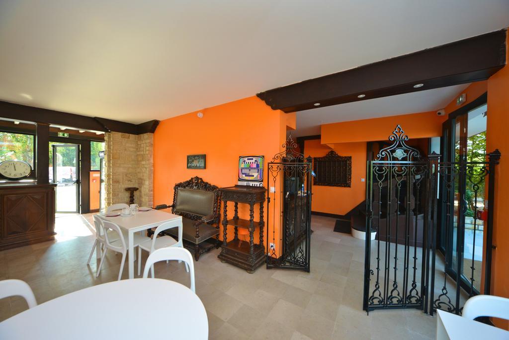 Logis - Hotel Restaurant La Mire Vierzon Kültér fotó