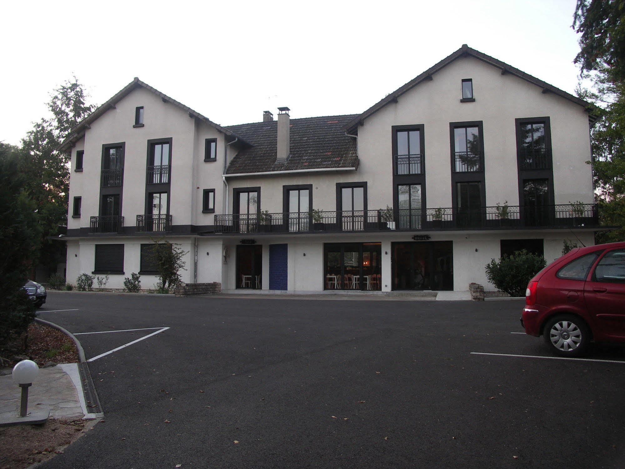 Logis - Hotel Restaurant La Mire Vierzon Kültér fotó